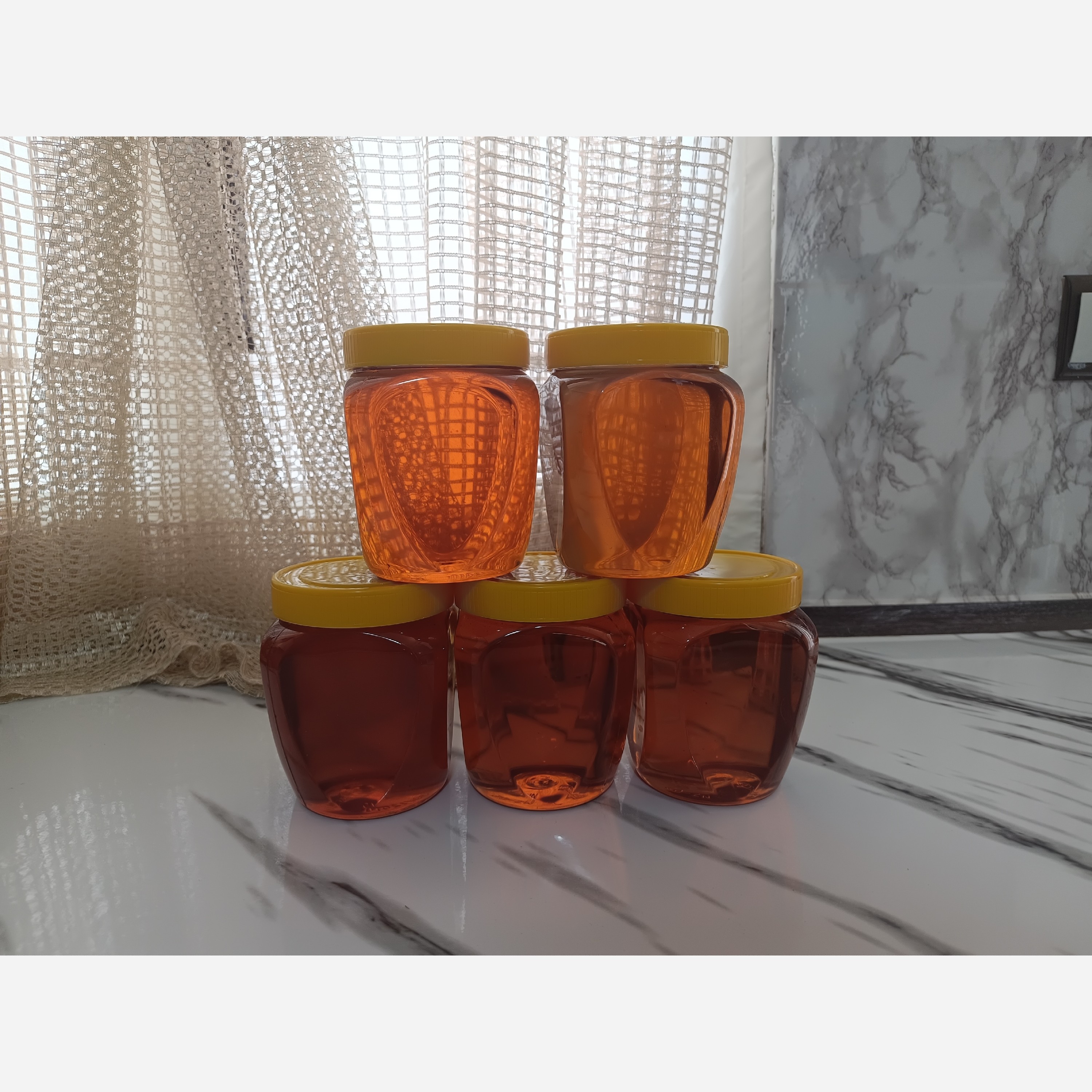 عسل یک کیلویی بهاره بسیار خوشمزه
