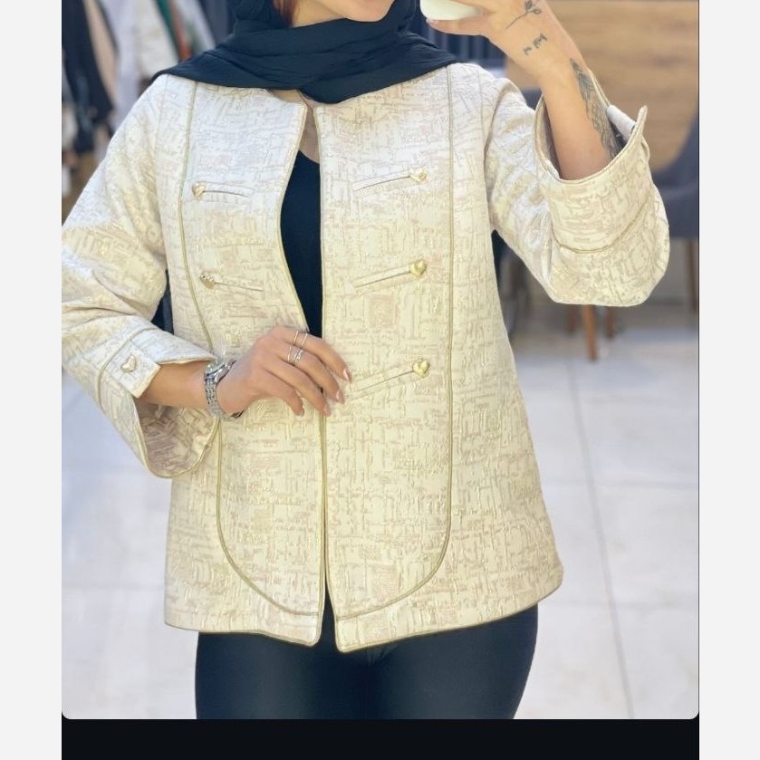 مانتو ژاکارد