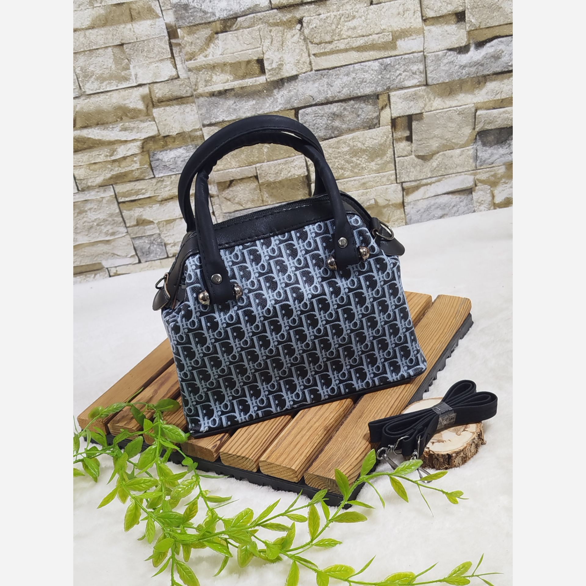 کیف زنانه صندوقی
