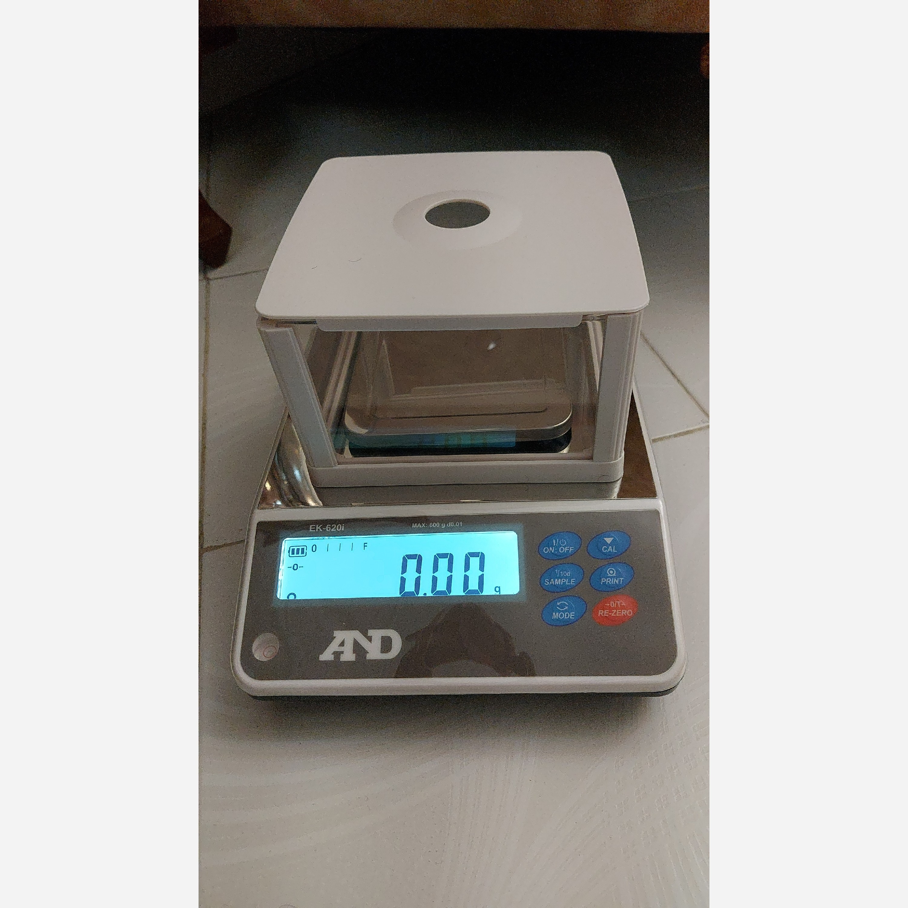 ترازو AND. Ek 620 (پس کرایه)