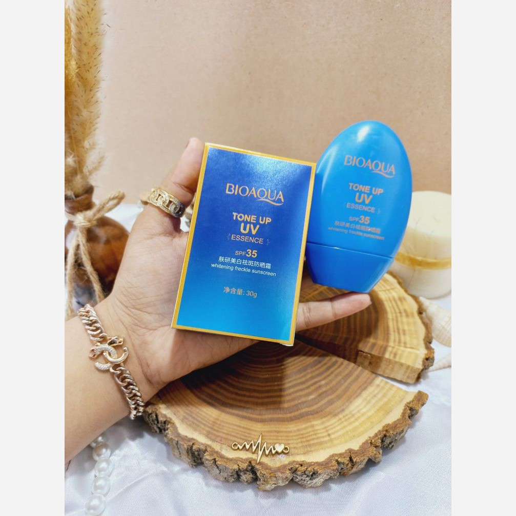 ضد آفتاب بی رنگ بیوآکوا BIOAQUA