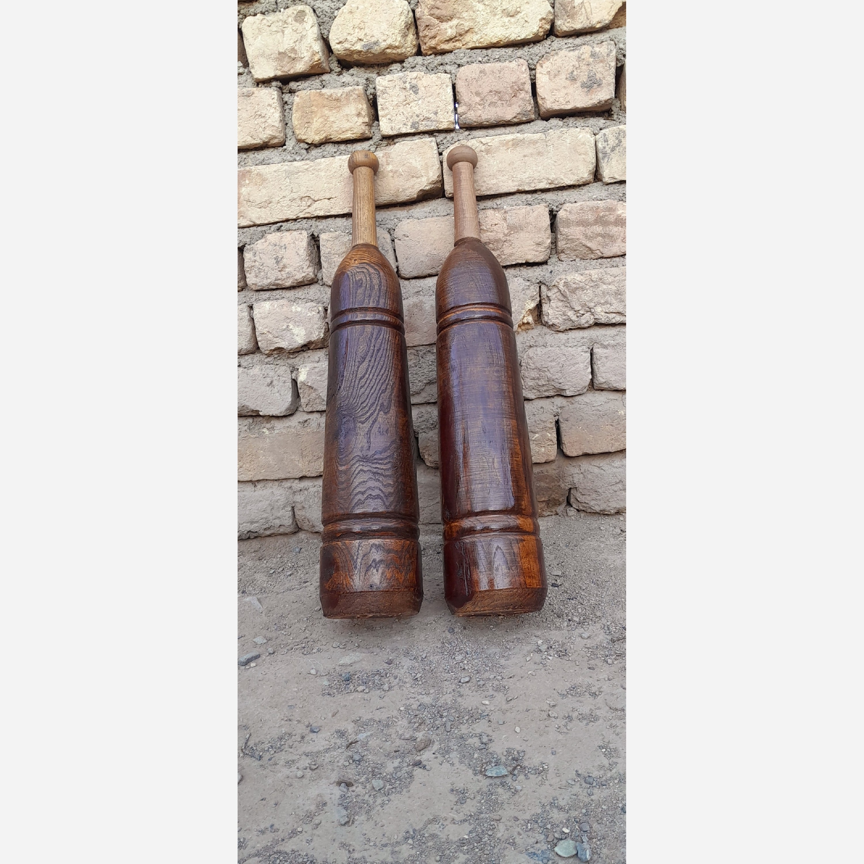 میل باستانیی وزن جفت باهم ده کیلو (پس کرایه)