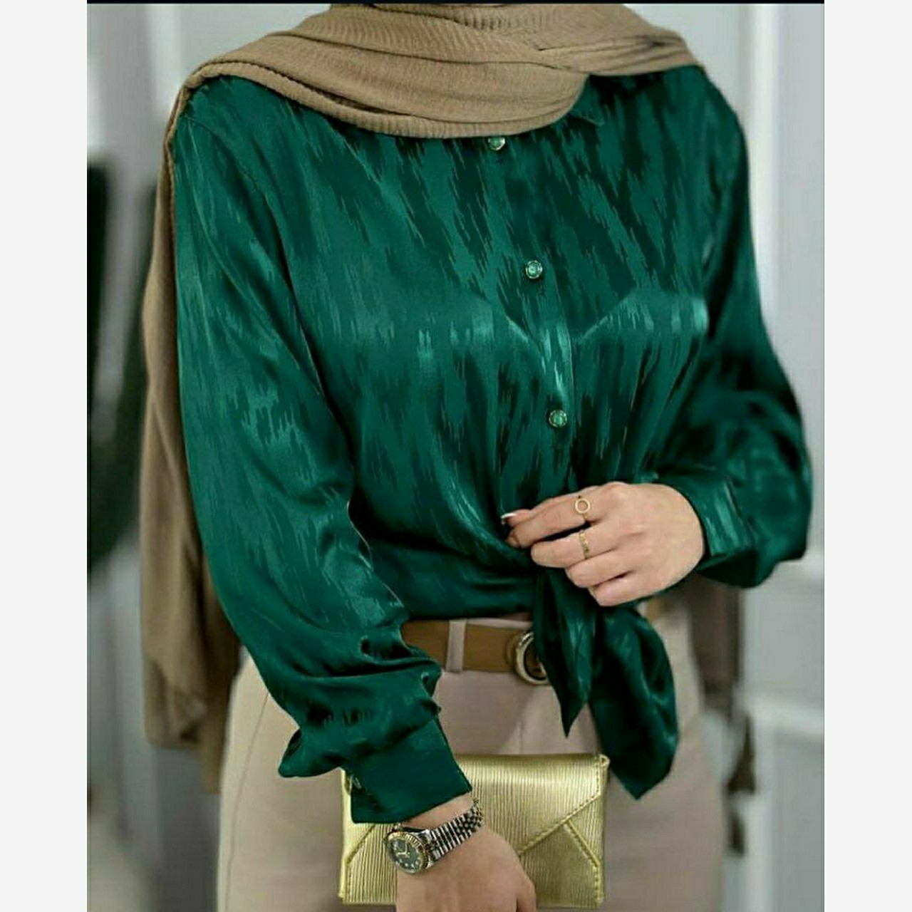 شومیز ساتن طرحدار اعلا