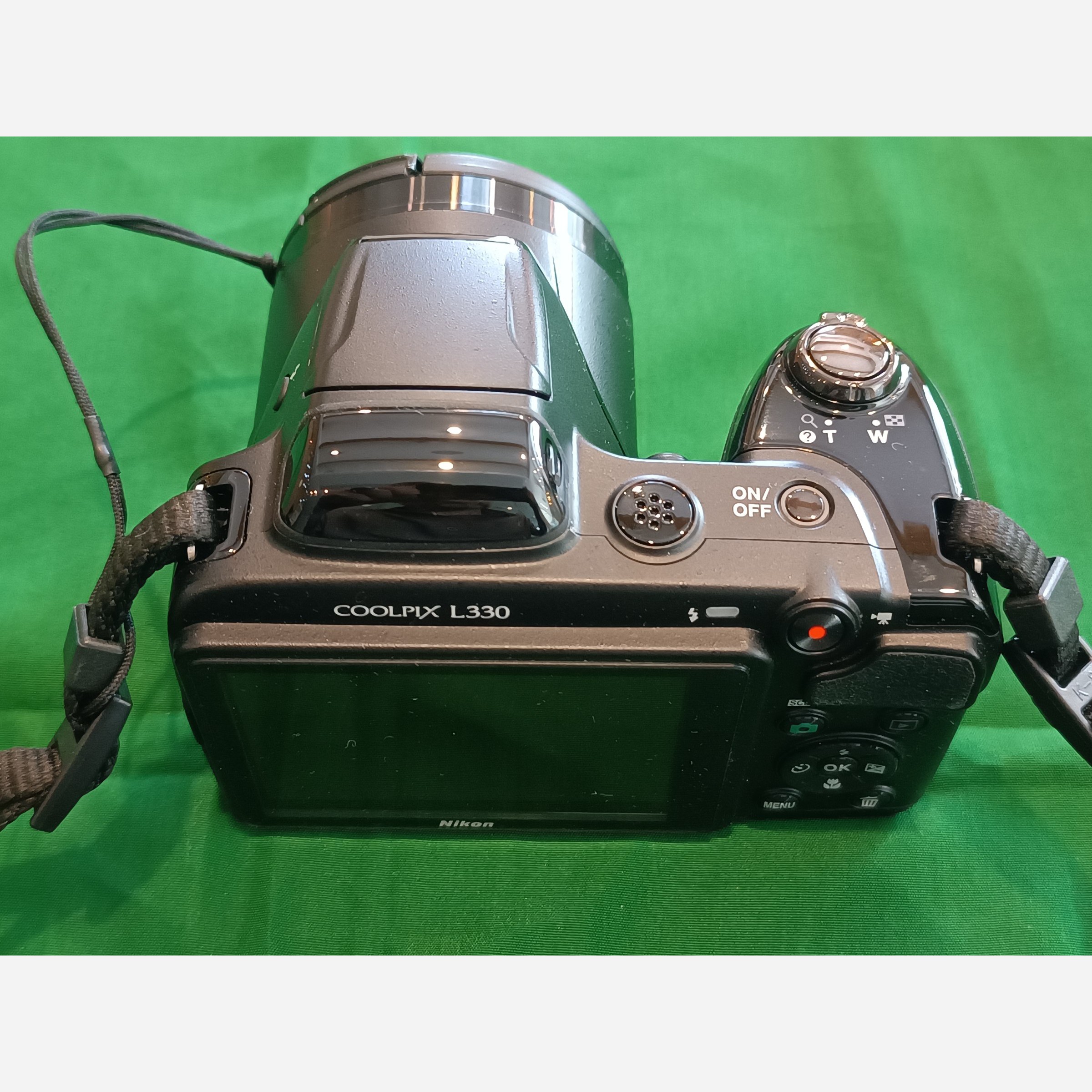 دوربین نیکون L330