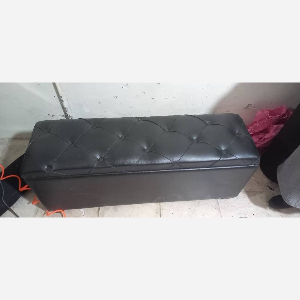 پاف نیمکت سه نفره باکس دار چرم(پس کرایه)