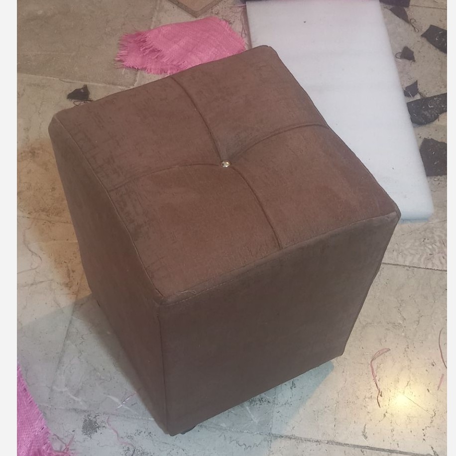 پاف تکنفره مربعی پارچه ای(هزینه ارسال ب عهده مشتری) (پس کرایه)