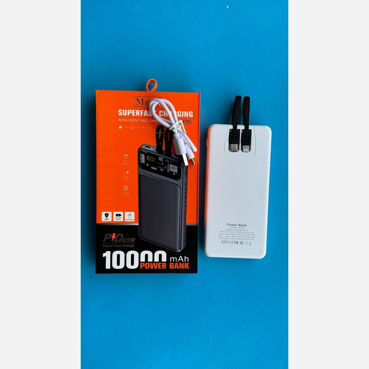 پاوربانک 10000هزارمانیکسpdسوپرفست شارژ1سال گارانتی دارای نمایشگرارسال رایگان همراه کابل2کابل شارژاصلی پاوربانک