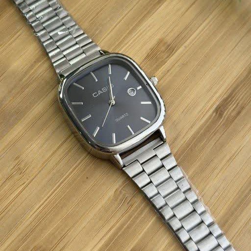 ساعت مردانه و پسرانه کاسیو  بدنه نقره ای 