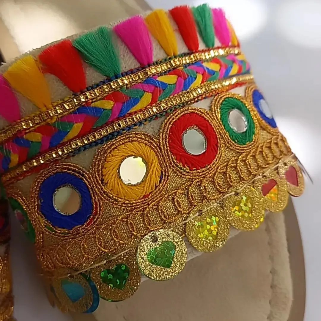 صندل سوزندوزی فقط سایز 37