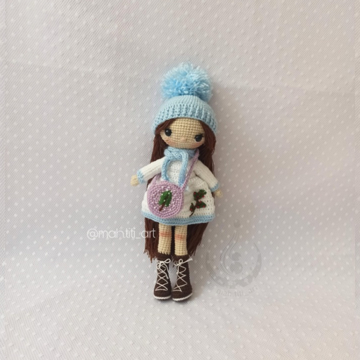 عروسک دست بافت کاموایی مدل دختر سرمایی بافتنی