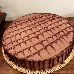 کیک اسفنجی شکلاتی  900 گرمی پخت روز 