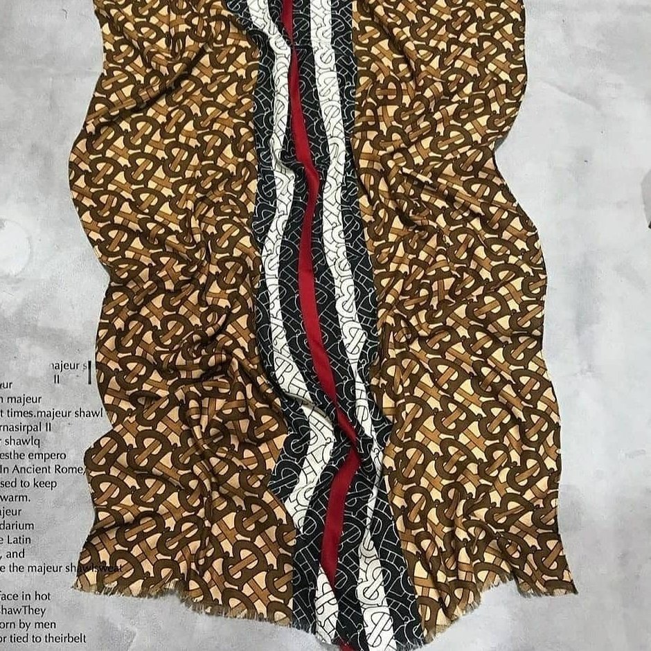 شال وارداتی نخ کجرا طرح باربری 