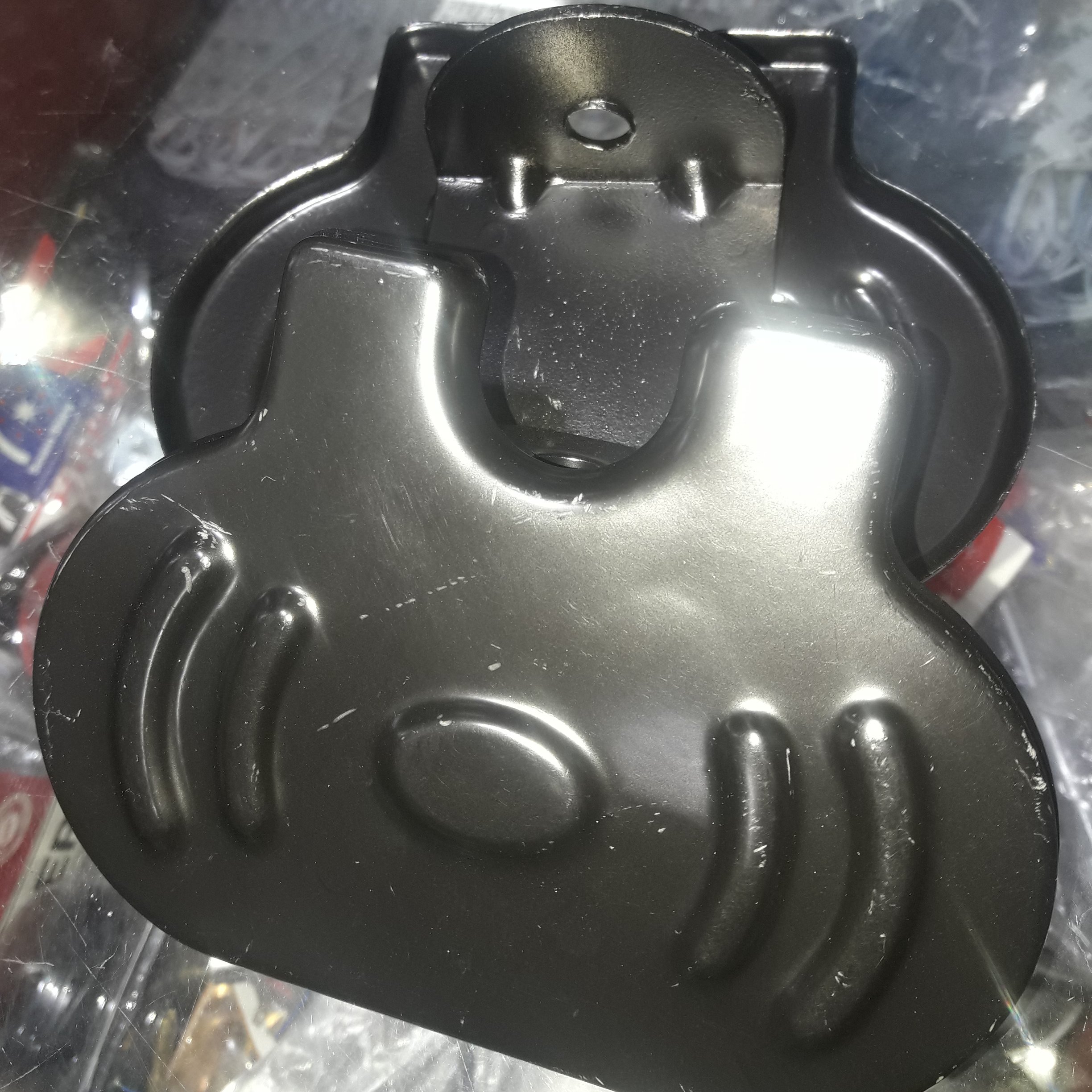 پارکاب نفرسوم یا رکاب روی کمک عقب خانواده 