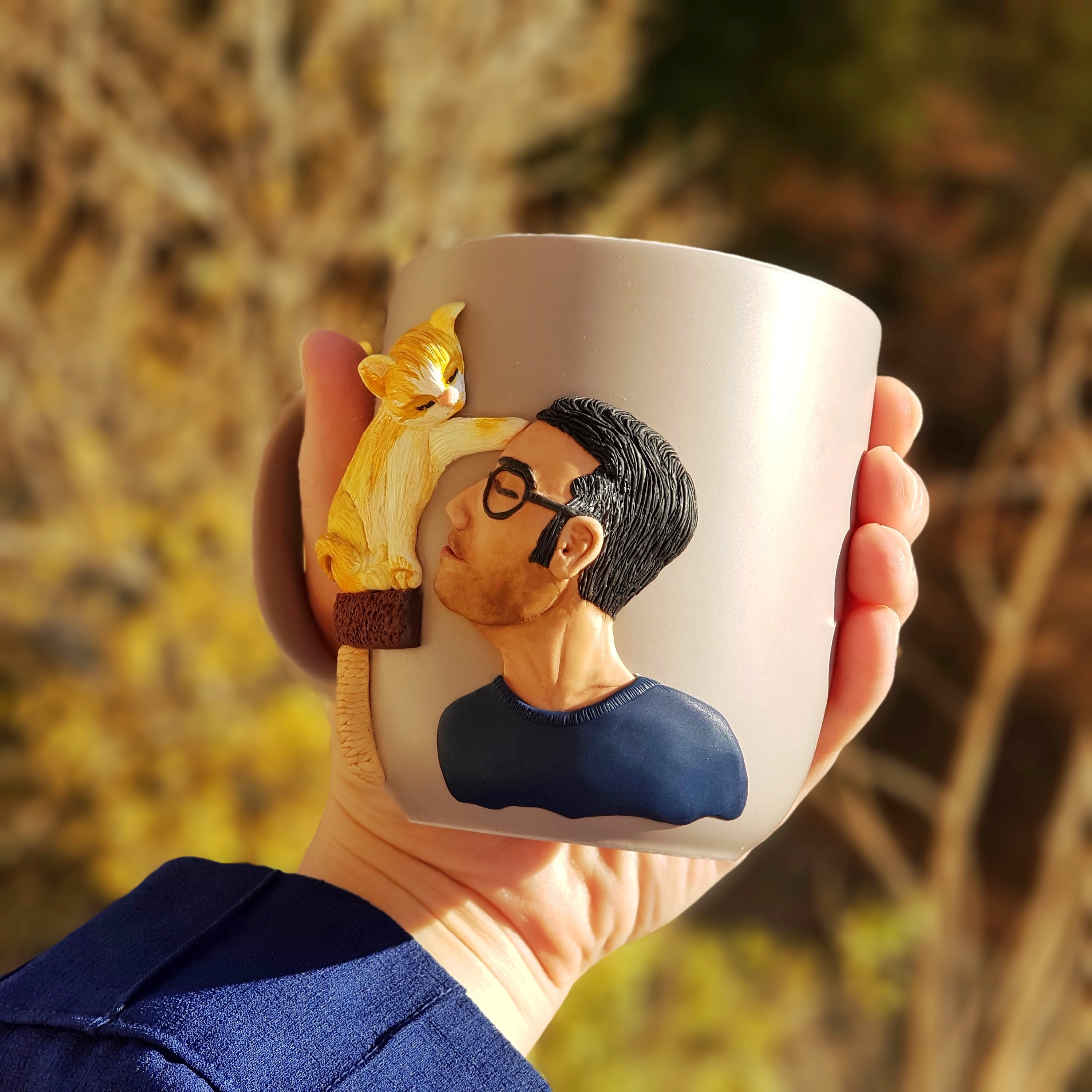 ماگ هدیه  فیگور و چهره  خمیری سفارشی 