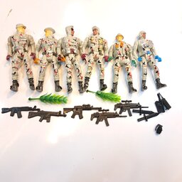 اسباب بازی پک 6 عددی سرباز به همراه تفنگ  در دو رنگ طوسی و سبز  