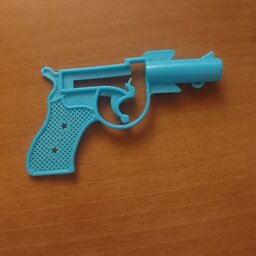 تفنگ اسباب بازی پلاستیکی کوچک 