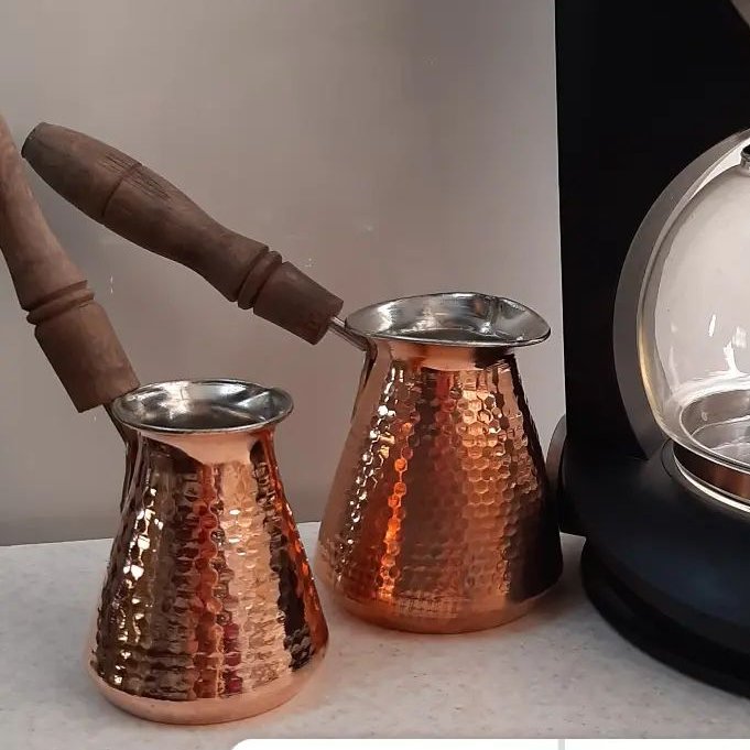 قهوه جوش مسی سایز 1 کوچک ارتفاع 9.5 دهانه 8 دسته چوبی حجم 5 کاپ
