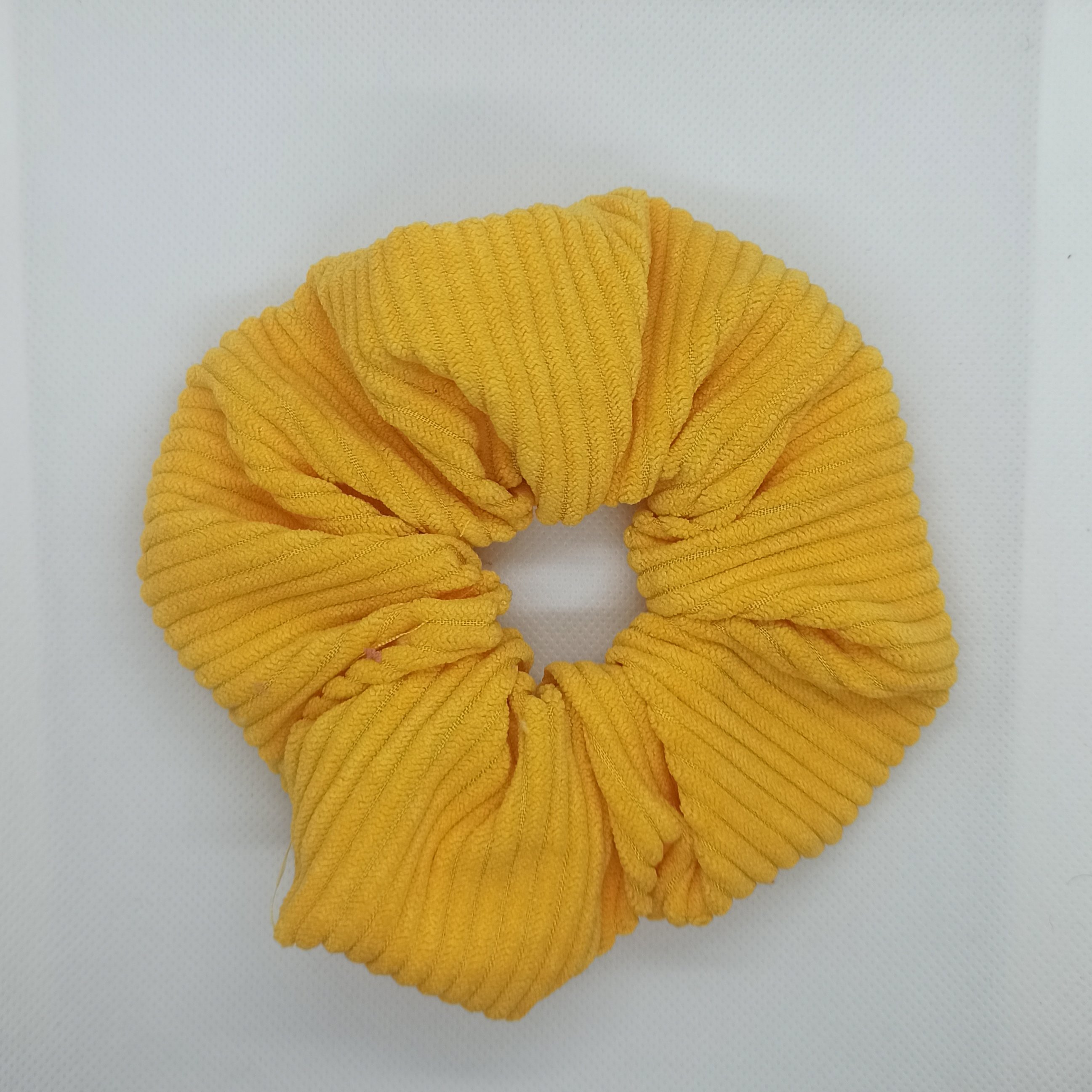 کش موی اسکرانچی مخمل کبریتی