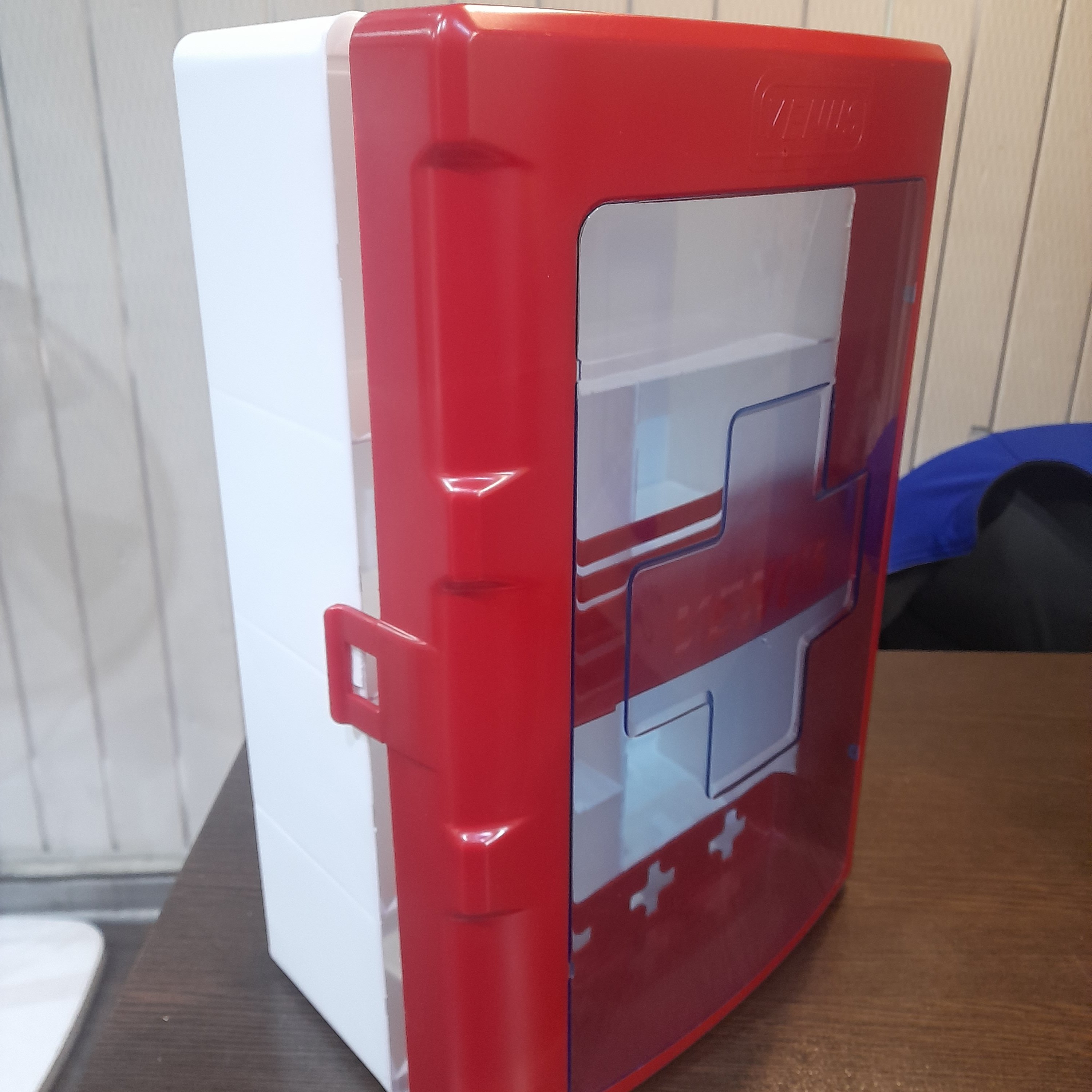 جعبه کمکهای اولیه دیواری ونوس کیف کمکهای اولیه دیواری 