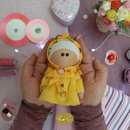 عروسک با حجاب - مدل فینگیلی زرد - جاکلیدی