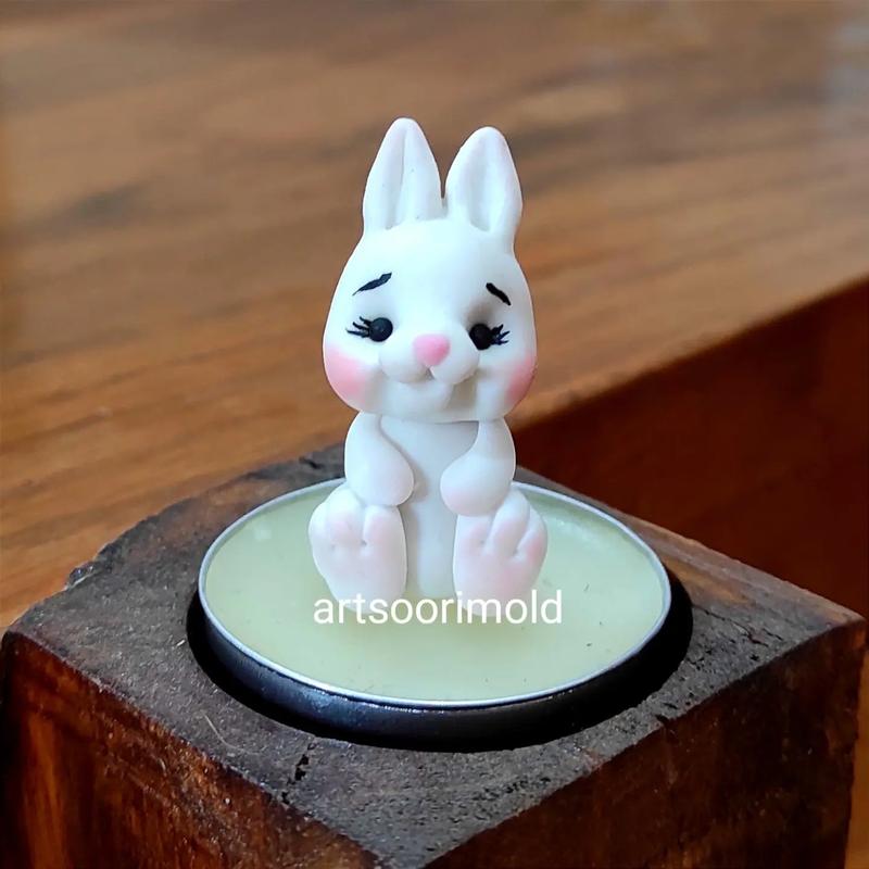 مولد و قالب سیلیکونی خرگوش کوچک برای تزیین وارمر