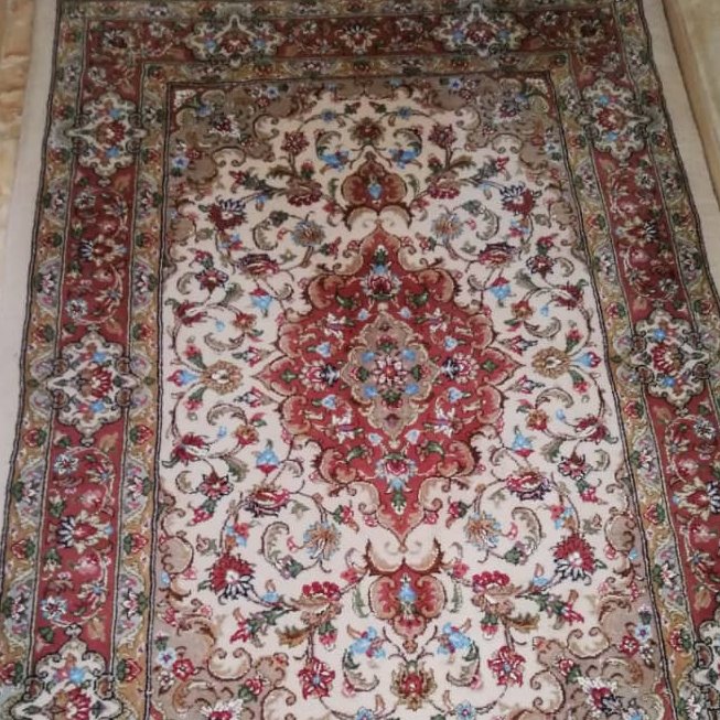 فرش دستباف  زرع ونیم طرح غزال 