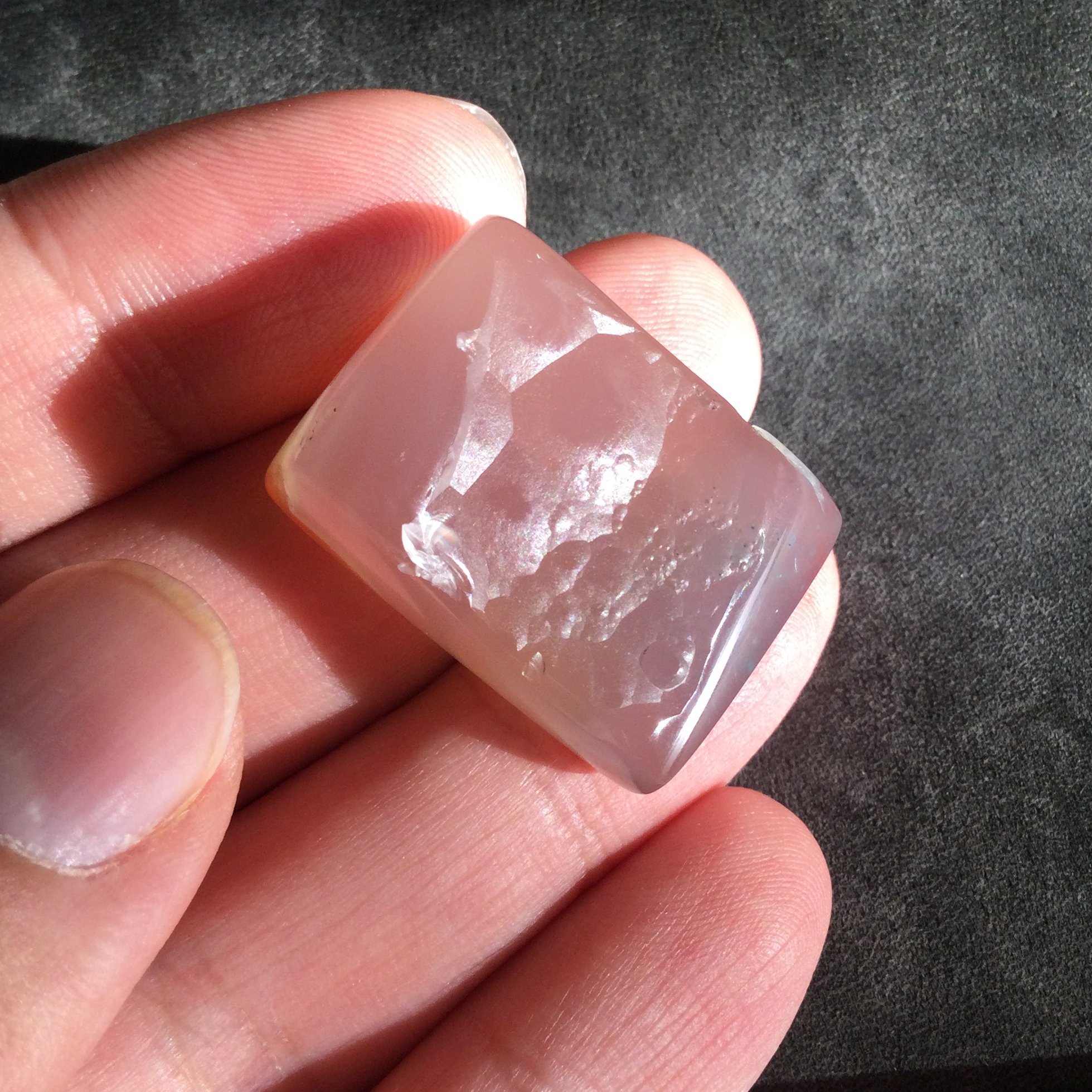 عقیق خوشرنگ ناب خور