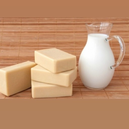 صابون دست ساز شیر گلسان
در وزن 120 گرم با خواص مغذی و نرم کننده پوست