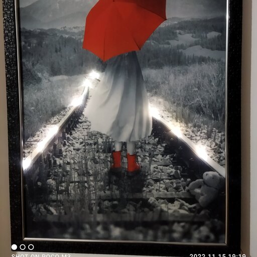 تابلو چراغ دار بک لایت طرح دختر چتر قرمز 