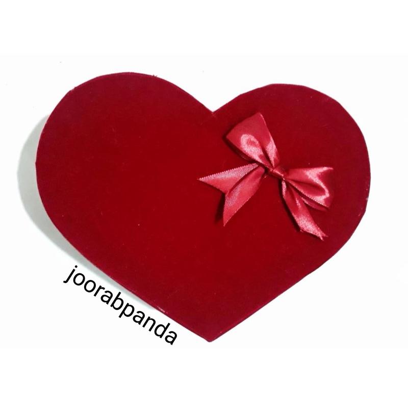 باکس هدیه و کادو شامل 5جفت جوراب طرح قلب و جعبه کادویی زیبا مدل قلب 