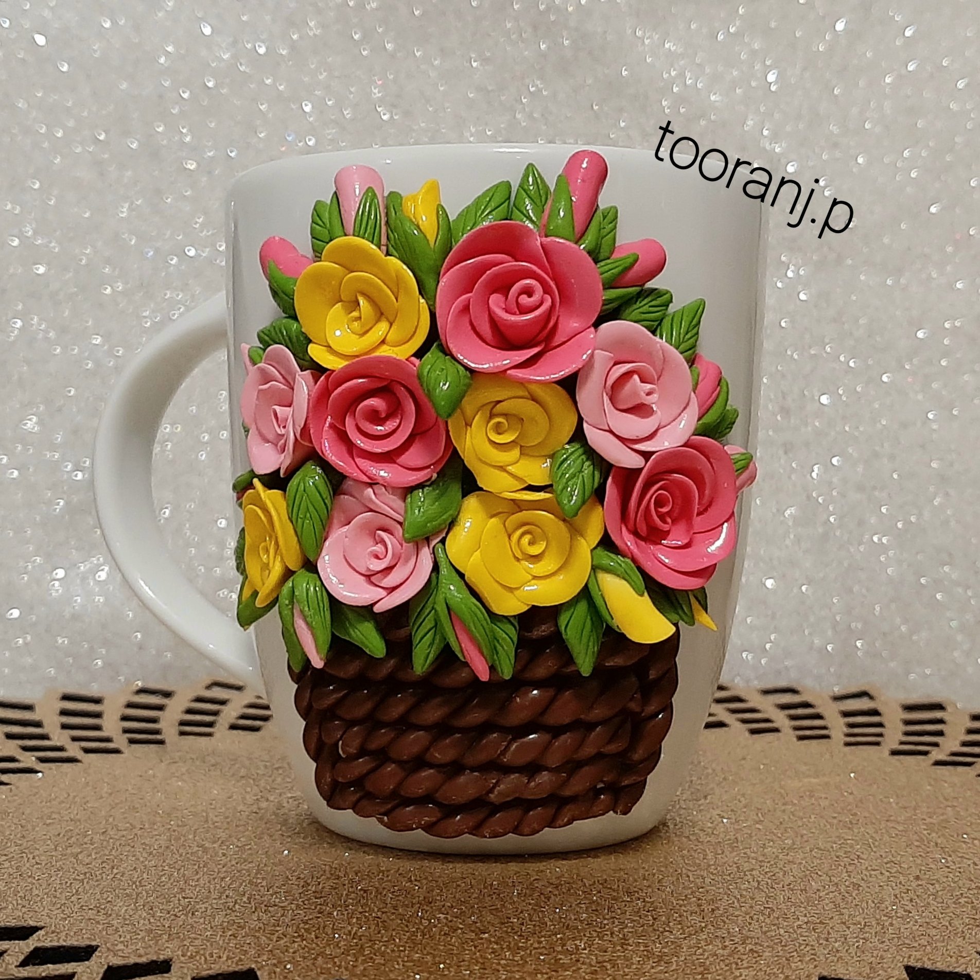 ماگ طرح گل های رنگا رنگ