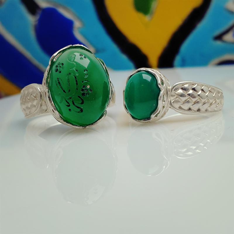 انگشتر ست زیبای مردانه و زنانه با نگین های عقیق اصل و معدنی رنگ مشکی و سبز موجوده
