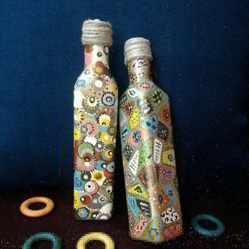بطری های نقاشی شده،کار دست....
قابل شستشو و ضد آب...
رنگ: چند رنگ و ترکیبی
وزن: 150  گرم
سایز:بزرگ