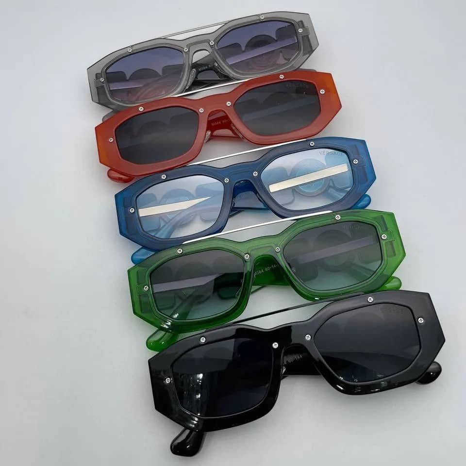 عینک آفتابی زنانه ومردانه مارک ورساچ پل دار (فریم قرمز -شیشه مشکی)