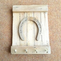 جاکلیدی آویز کلید چوبی دستساز چوب طبیعی  دورنگ نعل اسب  دستساز چوبکده بیدسفید 