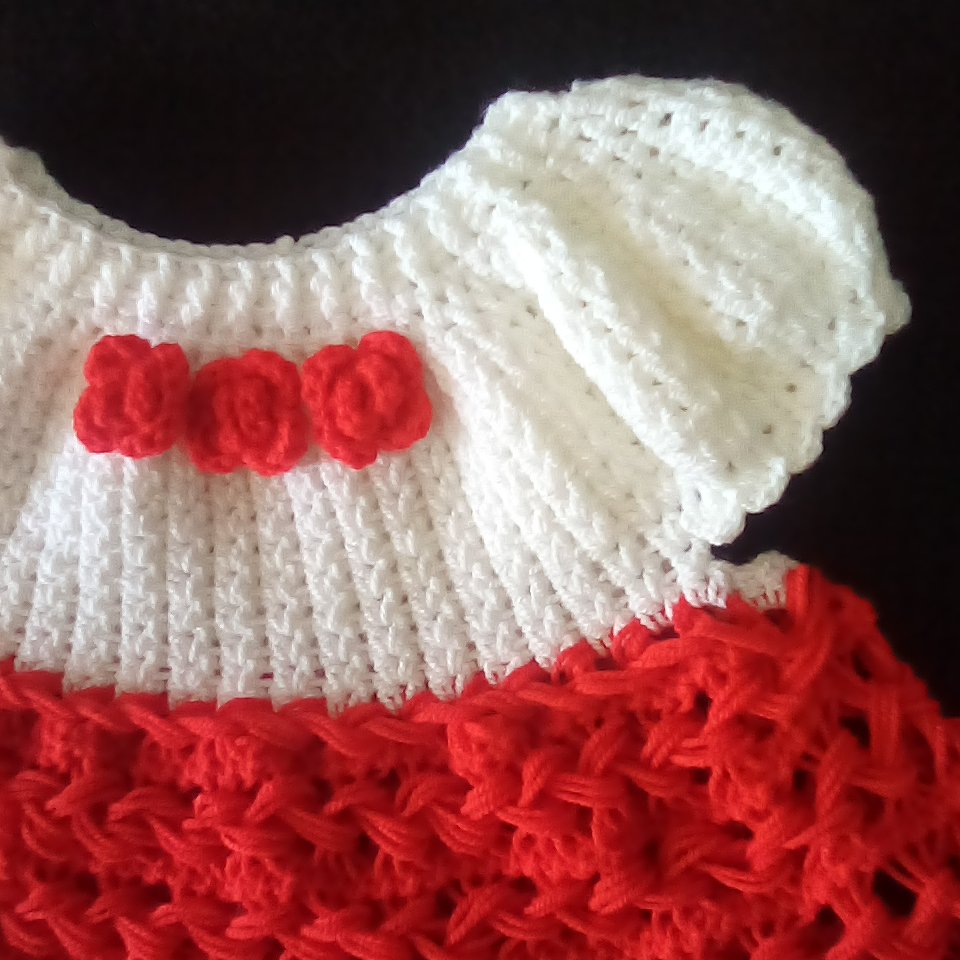 ست نوزادی سه تکه دستبافت کد توت فرنگی