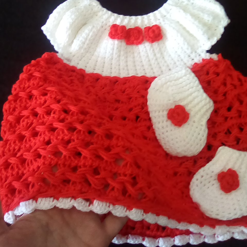 ست نوزادی سه تکه دستبافت کد توت فرنگی