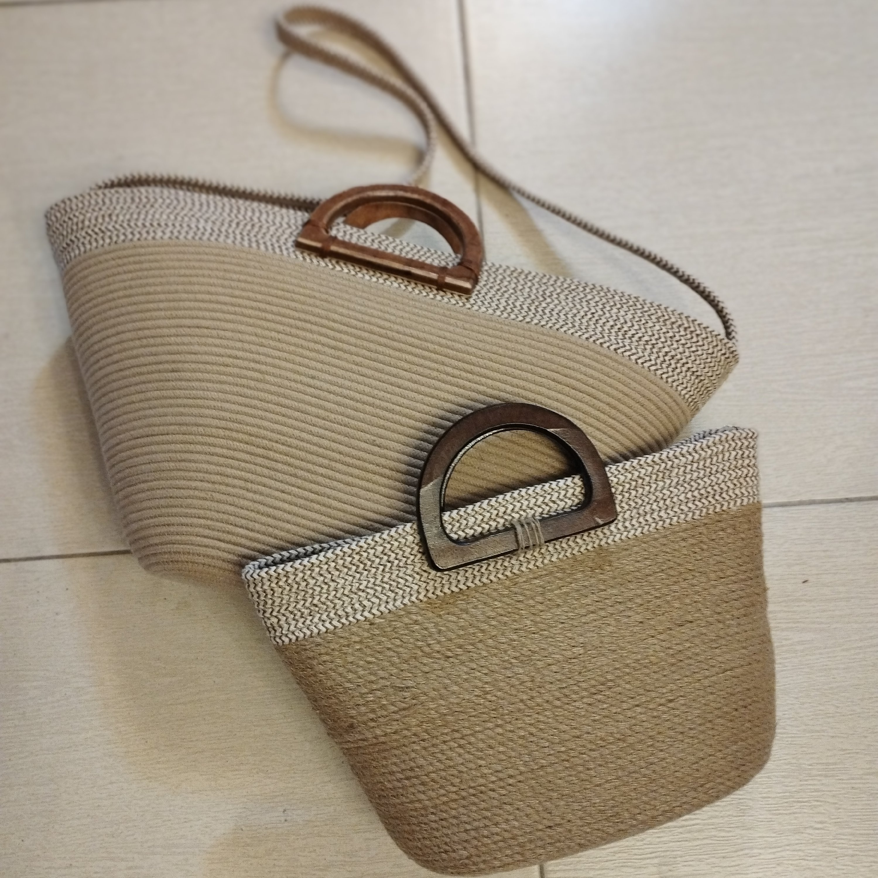 کیف زیبای قیطونی کرم و زبرا بسیار پر کاربردوپر طرفدار