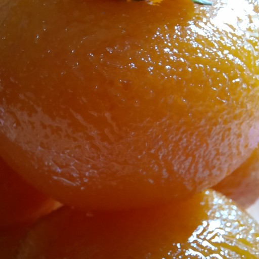 مربای پرتقال درسته و نیمه شده در وزن یک کیلویی و نیم کیلویی..بستگی به سفارش شما دارد که چه مدل رو انتخاب میکنید ...