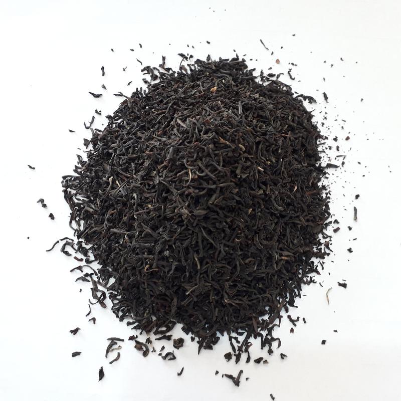 چای شکسته سیاه خارجی سیلان سریلانکا  در بسته بندی 250گرم همراه با هدیه