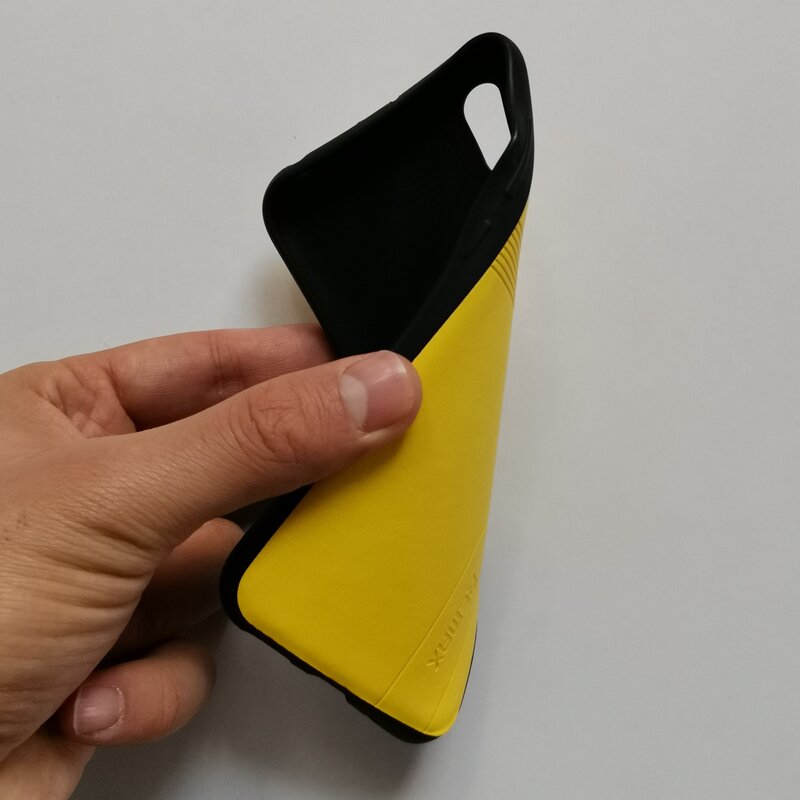 قاب ژله ای Remax زرد مناسب گوشی هوآوی Y5 2019 / Honor 8s 