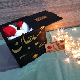 جعبه کادویی و کارت پستال چوبی همراه با خرس ولنتاین