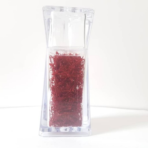 زعفران سوپرنگین درجه یک صادراتی با شیشه کریستالی