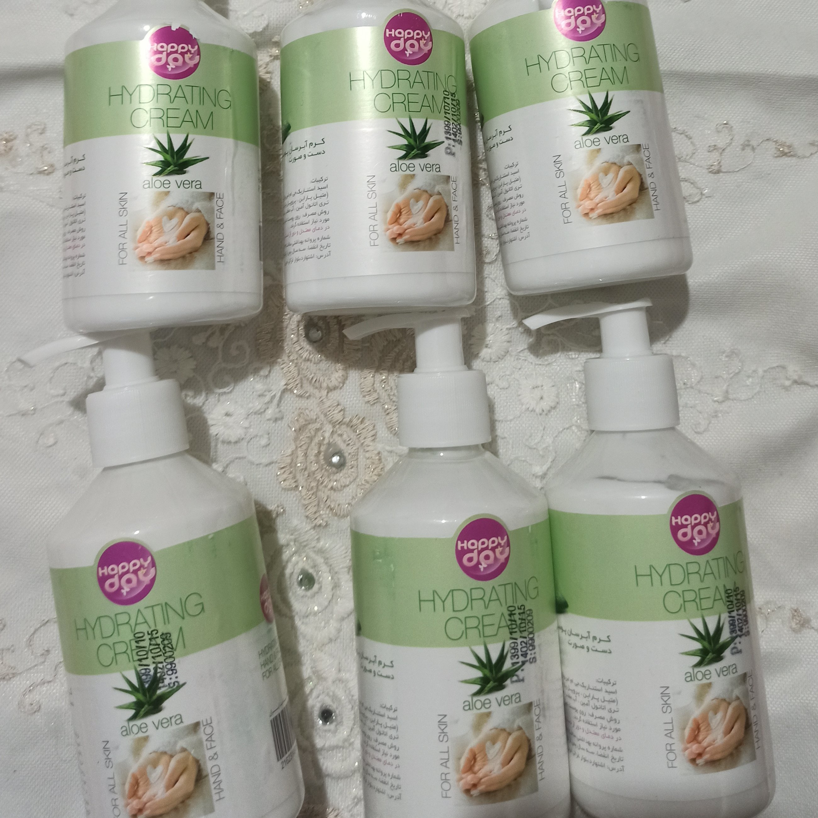 کرم آبرسان پوست صورت و دست  پک 3عددی مناسب انواع پوست 