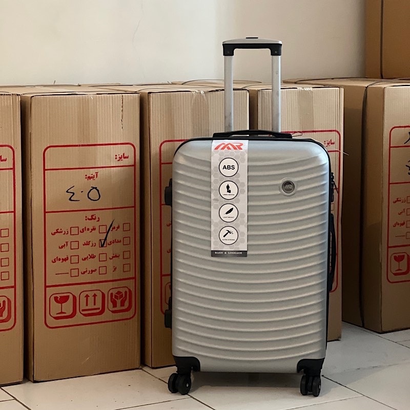 چمدان سایز متوسط 24 اینچ اوماسو نقره ای جدید