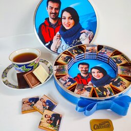 باکس هدیه  مناسبتی  همراه با 44 عدد شکلات کاکائویی با طراحی و چاپ رایگان (عکس و ایده مشتری) 