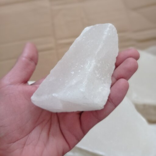 سنگ نمک عمده برای تراش و کارهای تزیینی و چاپ(25 کیلو)