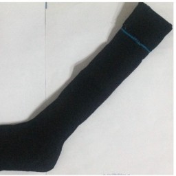 جوراب ورزشی مشکی ضخیم ساق بلند نوجوان (استارلایت قدیم)