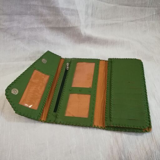 کیف پول چرم طبیعی بزی سه لت ساده سبز ترکیب چرم و پته
