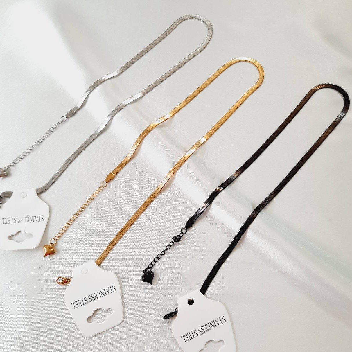 گردنبند ماری زنانه (طلایی/مشکی)